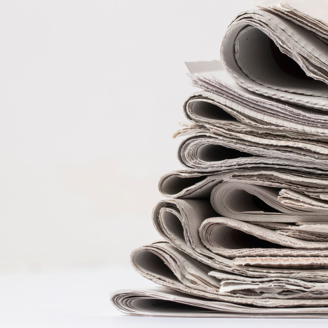 giornali impilati